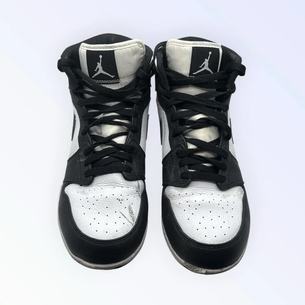 Jordan 1 Alpha Menace Mid Football Cleats Mens White Black Panda FJ6805-100 READ